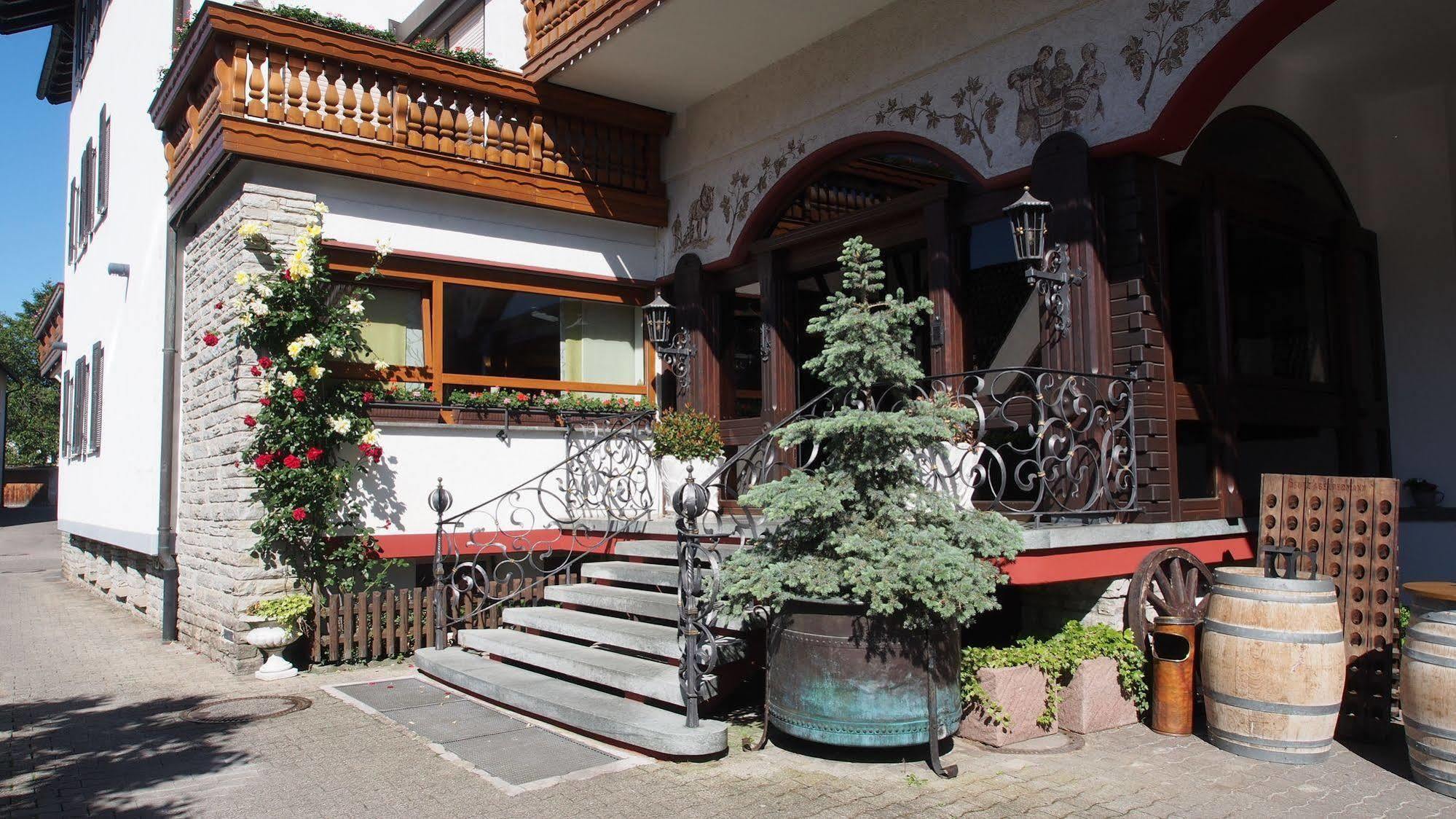 Hotel-Restaurant Bierhaeusle Freiburg im Breisgau Exterior photo